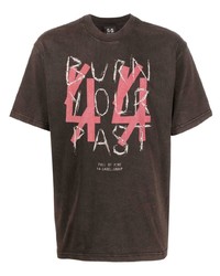 T-shirt girocollo stampata marrone scuro di 44 label group
