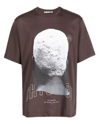 T-shirt girocollo stampata marrone scuro di Ih Nom Uh Nit