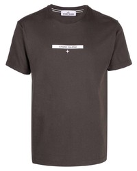 T-shirt girocollo stampata marrone scuro di Stone Island