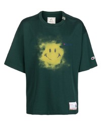 T-shirt girocollo stampata verde scuro di Maison Mihara Yasuhiro
