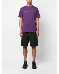 T-shirt girocollo stampata viola di Throwback.