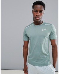 T-shirt girocollo verde menta di Nike Running