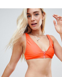 Top bikini arancione di PrettyLittleThing