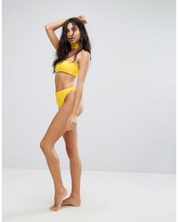 Top bikini giallo di Missguided