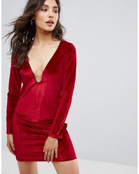 Vestito aderente di velluto rosso di Oeuvre