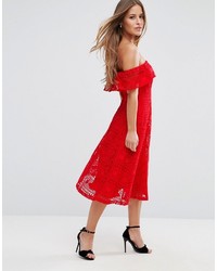 Vestito longuette di pizzo rosso di Asos