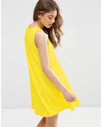 Vestito scampanato giallo di Asos